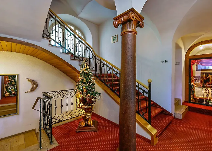 Hotell Vier Jahreszeiten 3*