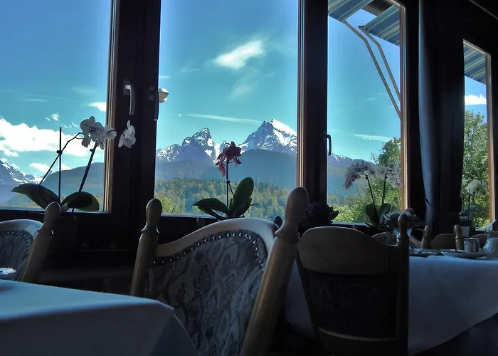 Vier Jahreszeiten Hotell 3*