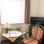 Отель Vier Jahreszeiten