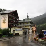Отель Vier Jahreszeiten Берхтесгаден
