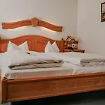Vier Jahreszeiten 3* Берхтесгаден