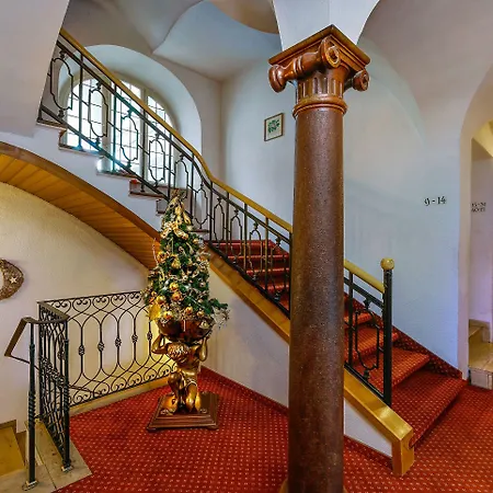 Hotel Vier Jahreszeiten 3*