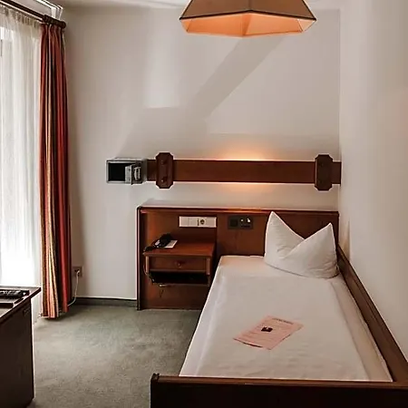 Vier Jahreszeiten Hotel