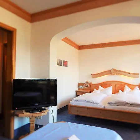 Hotel Vier Jahreszeiten 3*