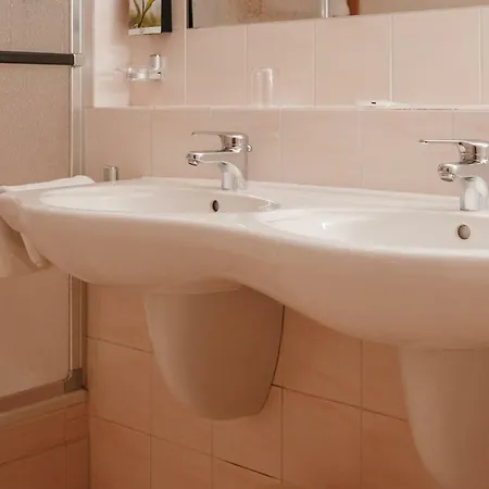 Hotel Vier Jahreszeiten 3*