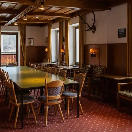 Hotel Vier Jahreszeiten 3*