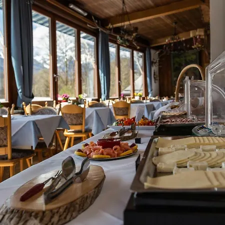 Hotel Vier Jahreszeiten 3*