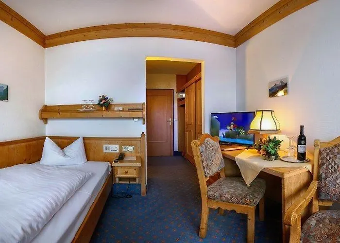 Vier Jahreszeiten Hotel