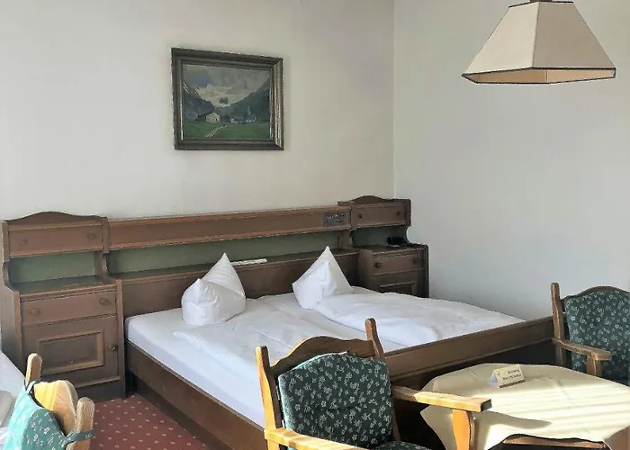 Vier Jahreszeiten Otel