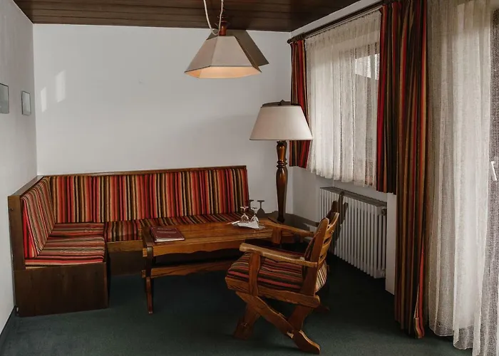 Szálloda Vier Jahreszeiten 3*